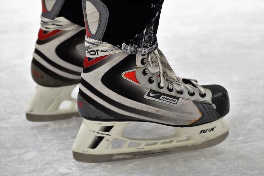 skates-2827705_1920 skates-2827705_1920